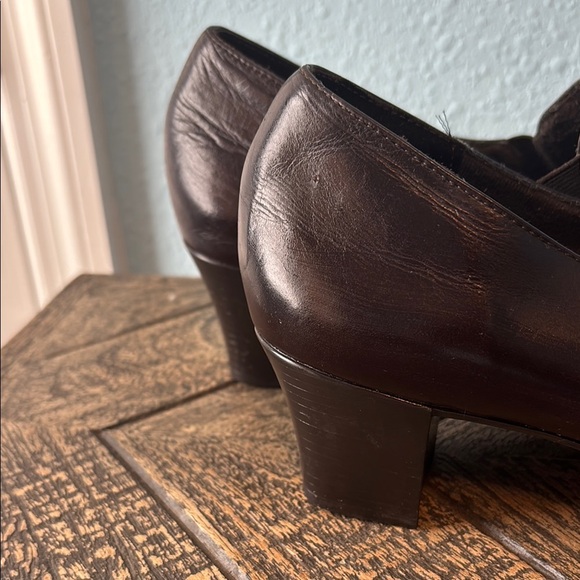 Munro American Women’s Slip-On Leather Shoes Brown - Picture 15 of 17